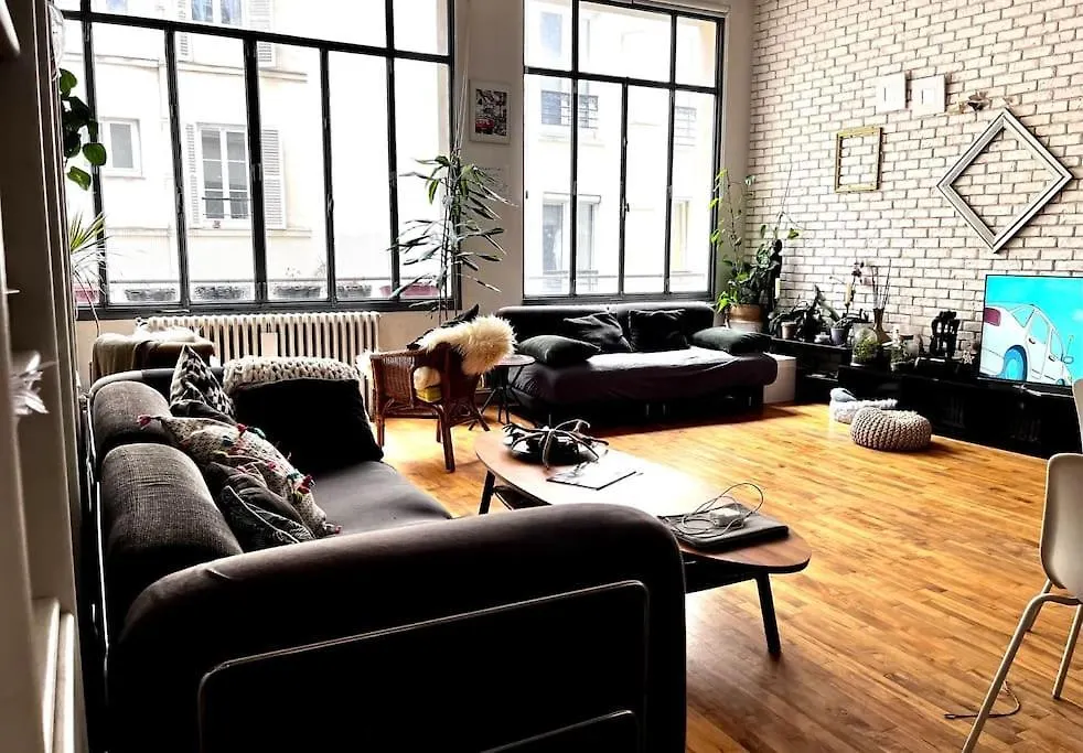 Loft Tres Calme Centre De Parisアパートメント フランス
