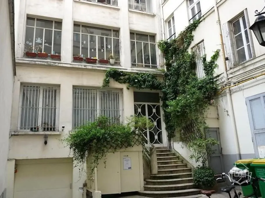 Loft Tres Calme Centre De Parisアパートメント フランス